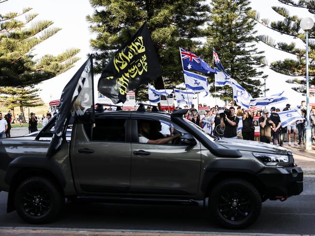 Palestine supporters ride motorcyles from Lidcombe Bunnings to Coogee Beach. Picture: NCA NewsWire/ Dylan Robinson