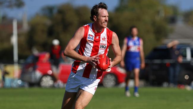 Mitch Brown in action for Mordialloc. Picture: Hamish Blair