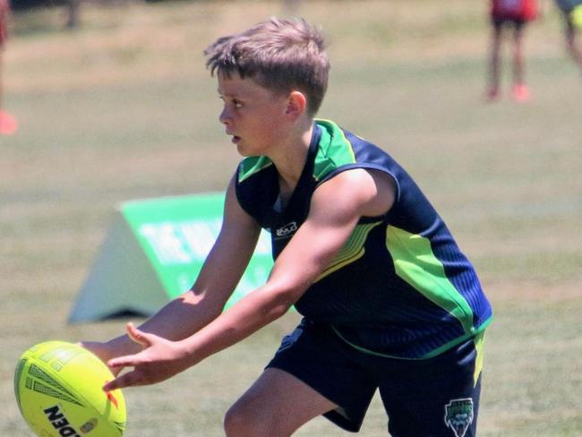 Hudson Evans of Wagga Vipers Touch Football for the Junior State Cup. Photo: Kevin Salmon Active Photography