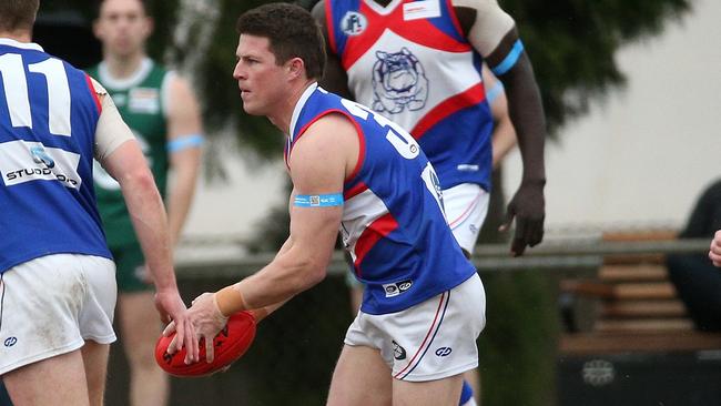 Billy Hogan in action for North Heidelberg. Picture: Hamish Blair