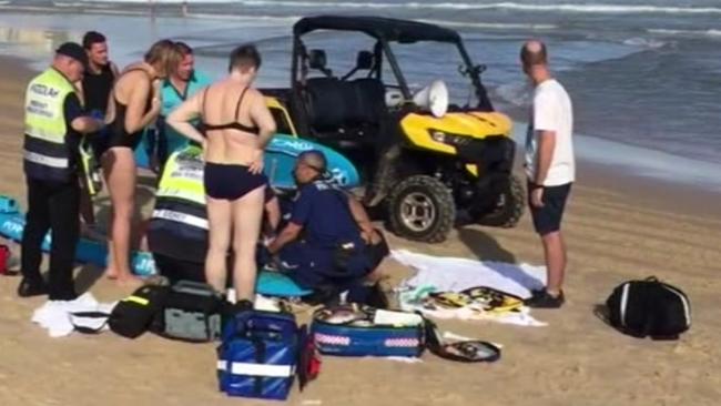 Man Drowns At Bondi Beach Woman Also Pulled From Water Daily Telegraph