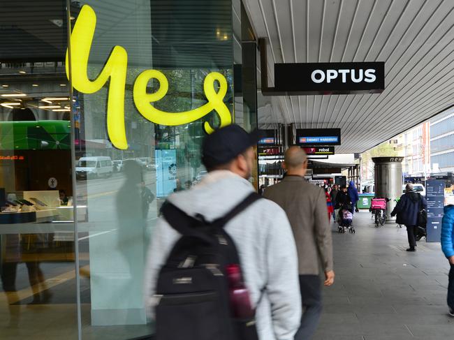 MELBOURNE, AUSTRALIA - NewsWire Photos SEPTEMBER 27TH, 2022: OPTUS security breach story. Picture: NCA NewsWire / Nicki Connolly