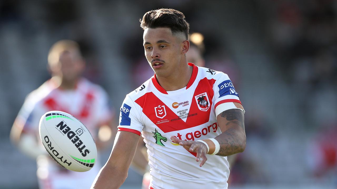 SYDNEY, AUSTRALIA – SEPTEMBER 27: Jayden Sullivan of the Dragons passes the ball during the round 20 NRL match between the St George Illawarra Dragons and the Melbourne Storm at Netstrata Jubilee Stadium on September 27, 2020 in Sydney, Australia. (Photo by Mark Kolbe/Getty Images)