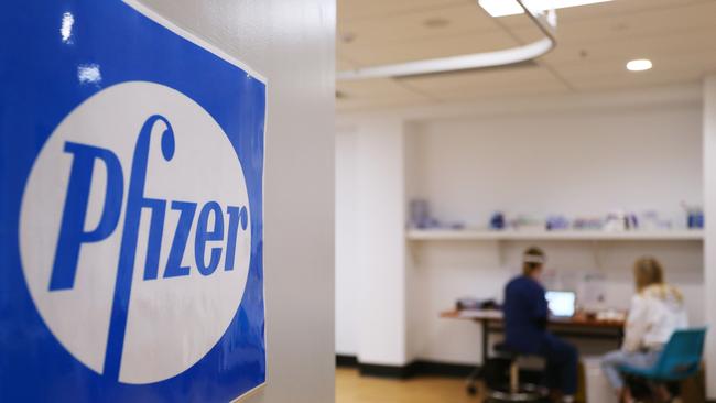 Delaying second Pfizer dose not a problem says expert. (Photo by Lisa Maree Williams/Getty Images)