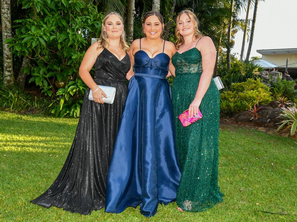 Lismore High Year 12 Formal 2022: Phoebee Smidt, Nikkita McNamara and Mollie Malthouse.