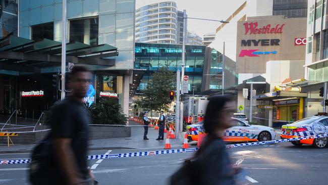 SYDNEY, AUSTRALIA: Newswire Photos : APRIL 15 2024: Police are on site at Bondi Junction patrolling the area while the investigation continues after the massacre on Saturday. Picture: NCA Newswire / Gaye Gerard