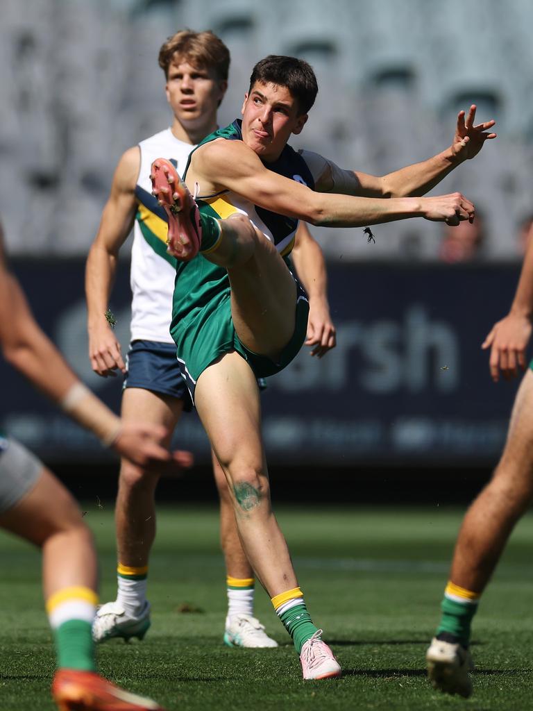 Lindsay bends one around the corner. Picture: Daniel Pockett/AFL Photos/via Getty Images