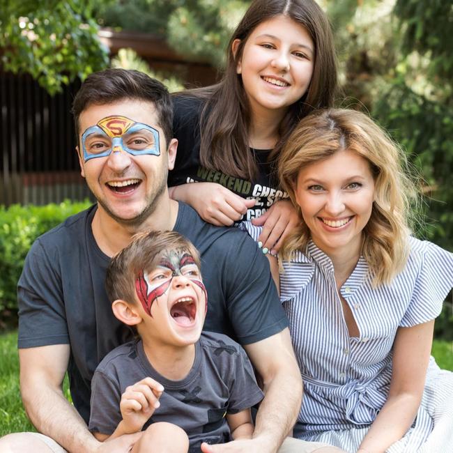 Volodymyr Zelensky with wife Olena Zelenska and their children. Source: @olenazelenksa_official Instagram