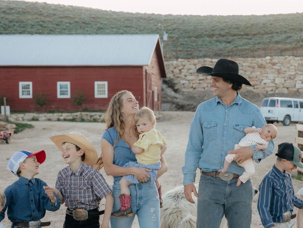 Social media stars such as Hannah Neeleman, of @ballerinafarm fame, are influencing young women with videos of cute children and bread baking.