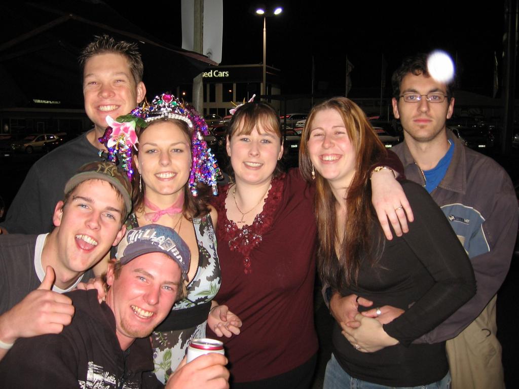 Geelong night-life flashback gallery: Barwon Club in the 2000s ...