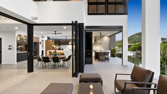 136 Harbour Drive, Trinity Park