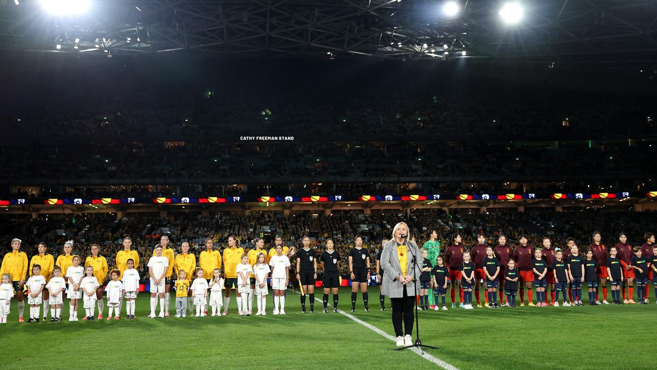 Matildas and China players stand during the Welcome to Country Ceremony before their friendly on June 3 in Sydney. (Photo by Cameron Spencer/Getty Images)