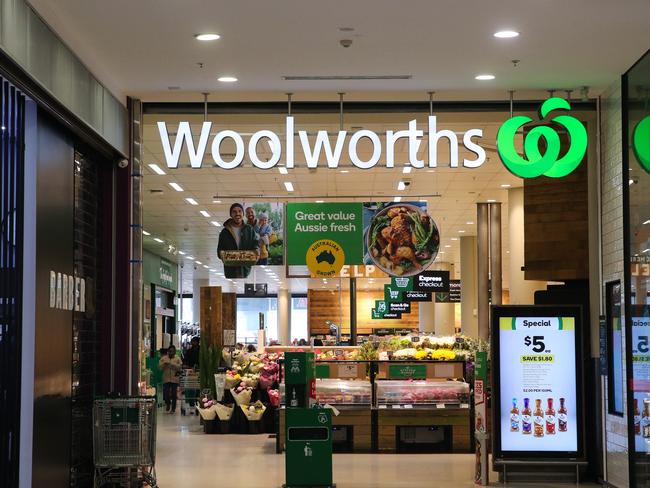 Woolworths called out for backflip