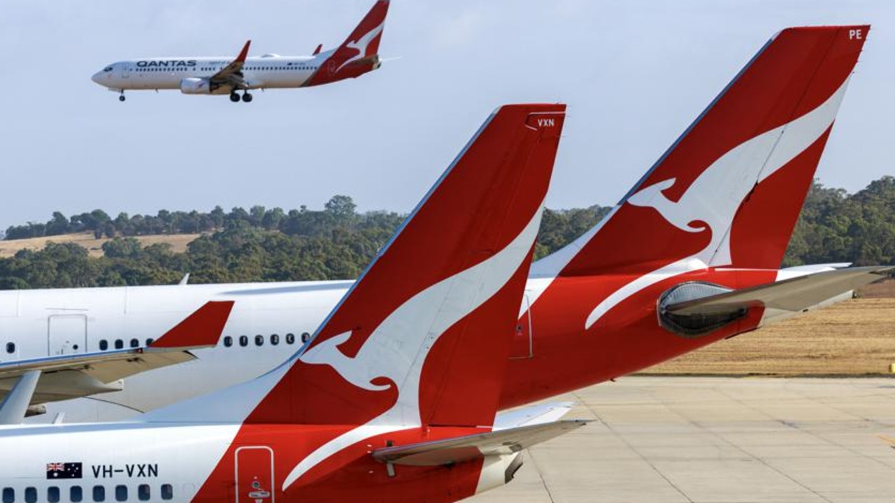 Qantas slashes fares to popular destination