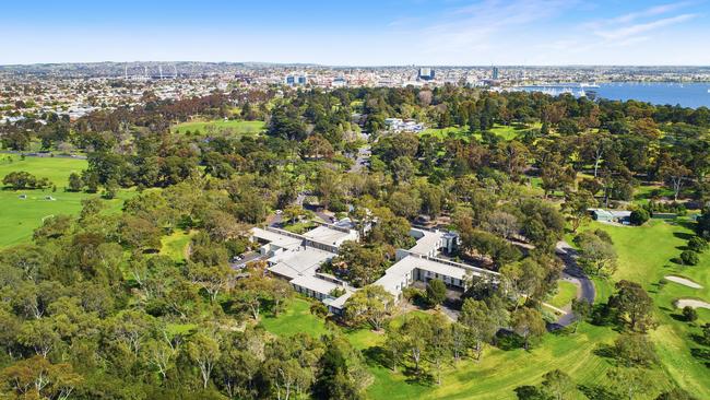 The Geelong Conference Centre in Eastern Park has sold to an Australian hotel group.