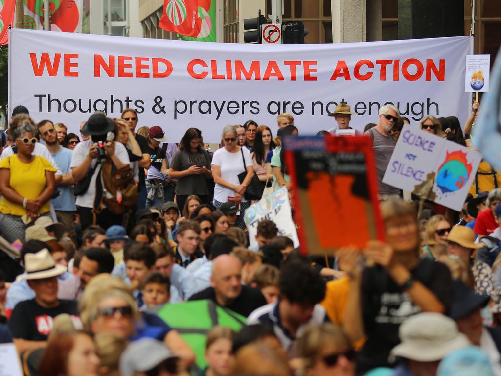 Students gather in Sydney to protest climate change ...