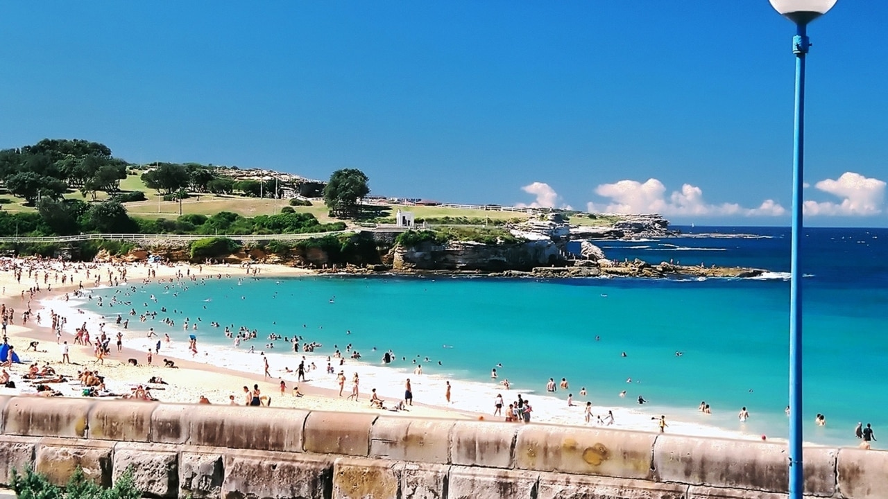 Sydney beaches closed over social distancing concerns 