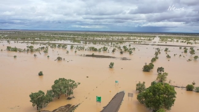 Drone's eye view of Winton floods (Brendon Meredith)