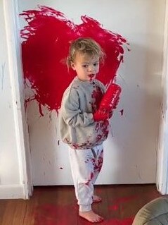 He painted the white wall and floorboards red. Picture: TikTok/@indyclinton