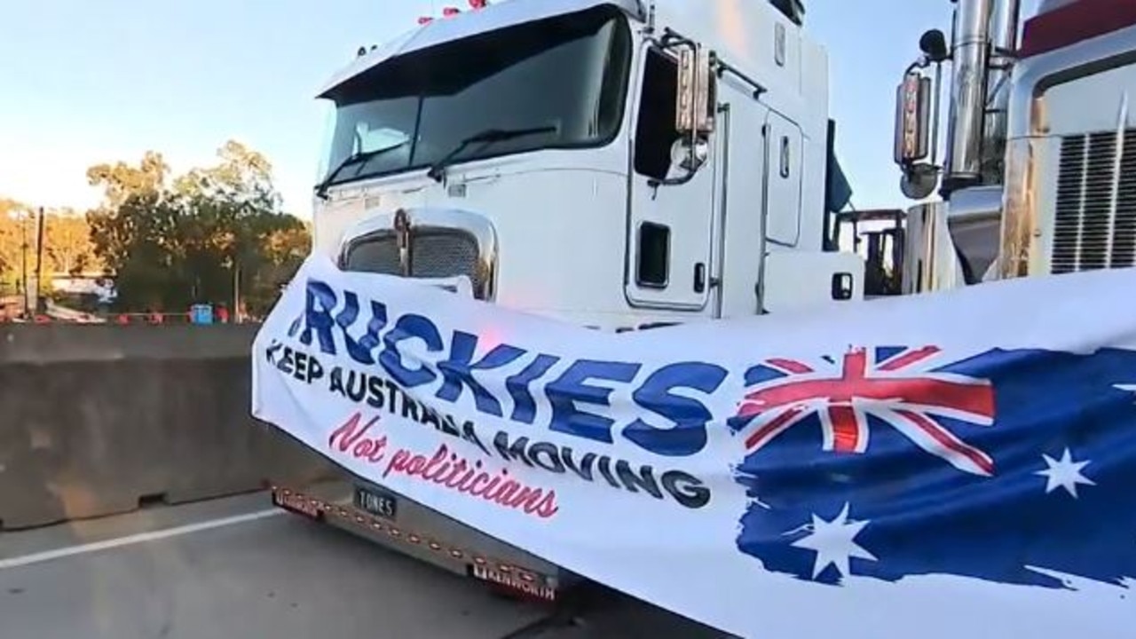 Truckies blocked the M1 in protest against lockdowns and mandatory vaccinations. Picture: Channel 9