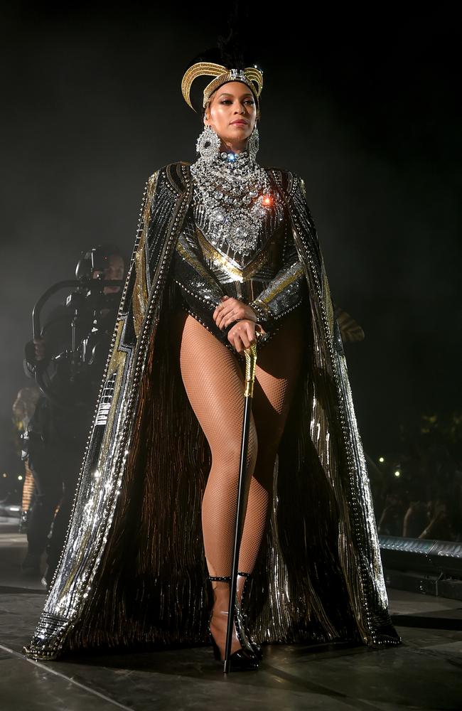 Her opening goddess-inspired look. Picture: Getty Images