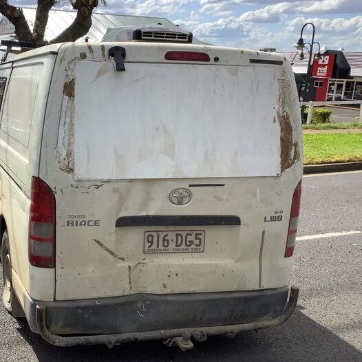 A white 2007 Toyota Hiace van with Queensland registration 916DG5 was travelling north on Ruthven Street in Kearneys Spring when it left the roadway and struck a tree, with police now appealing for information into the incident.