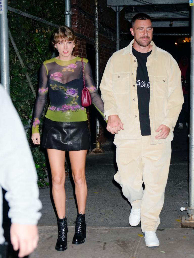 Taylor Swift and Travis Kelce have dinner together. Photo by Gotham/GC Images.