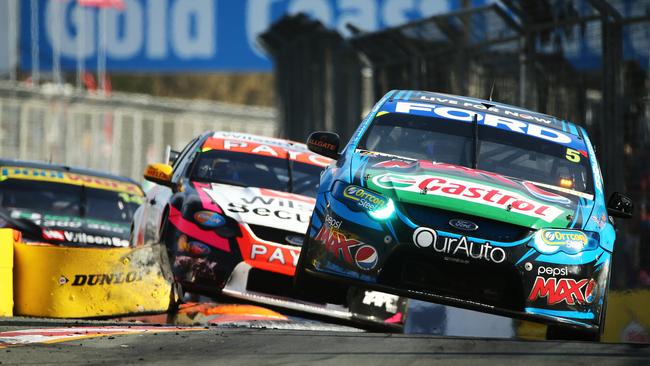 V8 Supercars take their thunder to the Gold Coast | Daily Telegraph