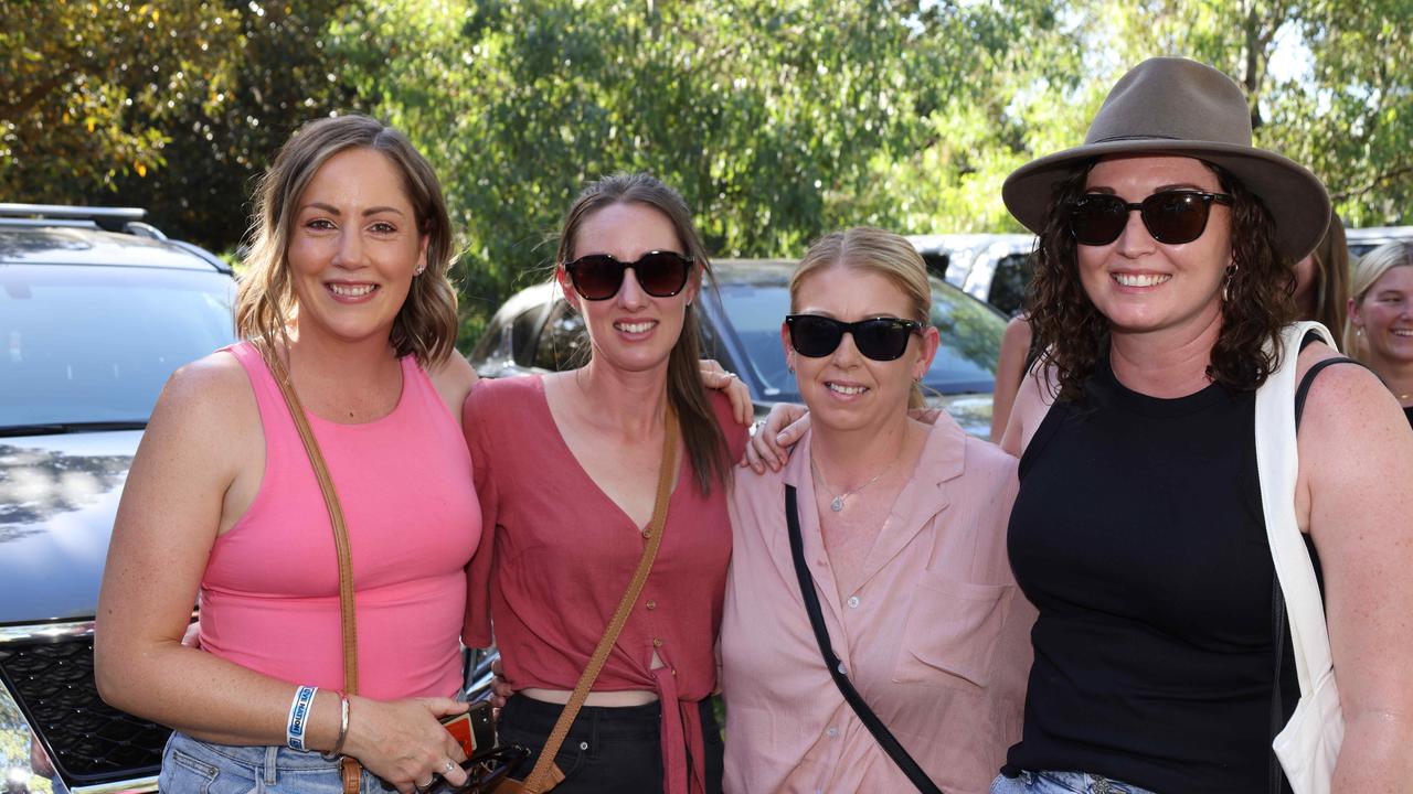 Picture gallery: Pink fans at Adelaide Oval concert on February 27 ...
