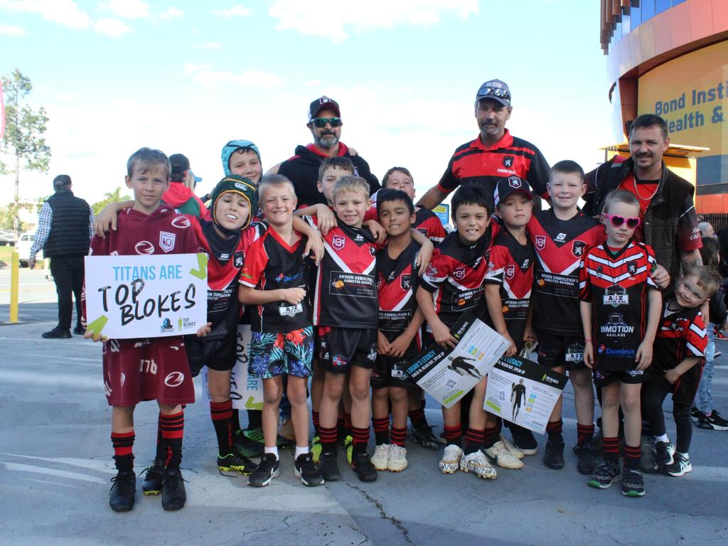 Gallery: Gold Coast Titans v South Sydney Rabbitohs mega NRL fan ...