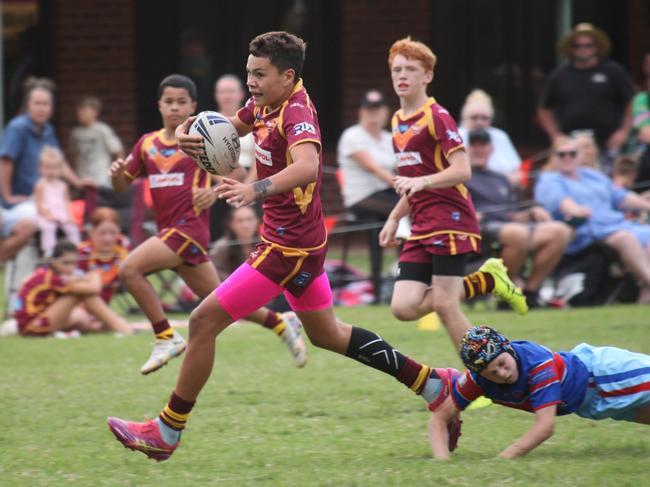 Sonny Barlow breaks clear for Kurnell Stingrays. Picture: Claire Mulder