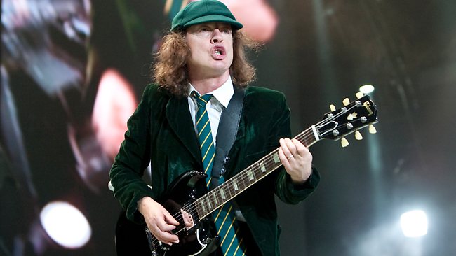 AC/DC finally puts their catalogue for sale on iTunes | news.com.au ...