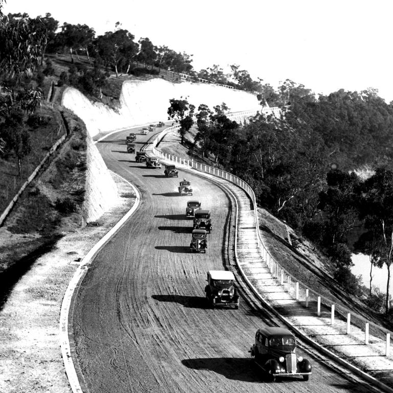 1936. The Yarra Boulevard, Melbourne. ARGUS FILE PHOTO