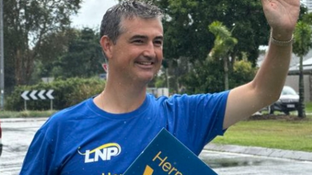 Dancing on path during peak-hour: Does placard waving win your vote?