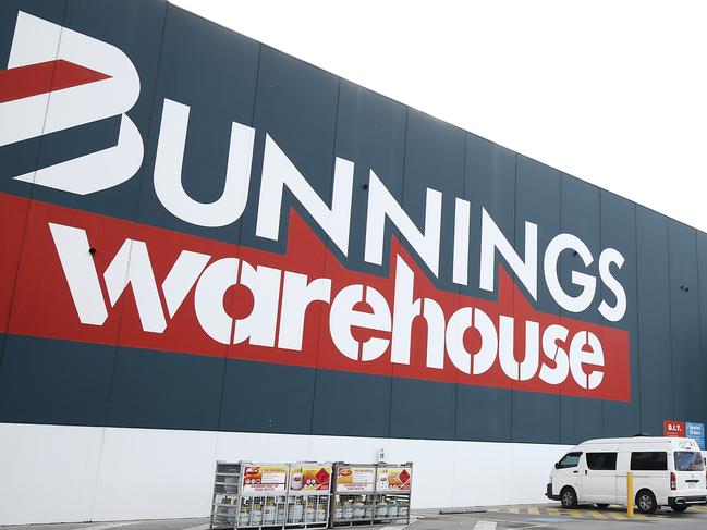 MELBOURNE, AUSTRALIA - AUGUST 04: Bunnings Warehouse is seen in Maribyrnong on August 04, 2020 in Melbourne, Australia.  Retail stores across Melbourne will close to customers as further stage 4 lockdown restrictions are implemented in response to Victoria's ongoing COVID-19 outbreak. The new rules, which come into effect at 11:59 on Wednesday 5 August, will see the majority of retail businesses like clothing, furniture, electrical and department stores will be closed to the public for the duration of the stage 4 restrictions. Businesses will be able to operate click and collect services with social distancing and contactless payments. Supermarkets, grocery stores, bottle shops, pharmacies, petrol stations, banks, news agencies and post offices will remain open during the lockdown. Melbourne residents are subject to a curfew from 8pm to 5am, must stay within a 5km radius of their homes along with limits on hours of exercise, while all students will return to home learning and childcare centres will close. (Photo by Daniel Pockett/Getty Images)