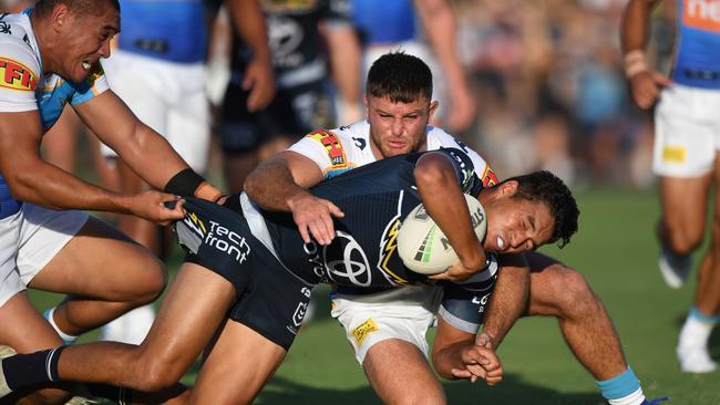 Te Maire Martin tries to breakthrough. (Scott Davis © NRL Photos)