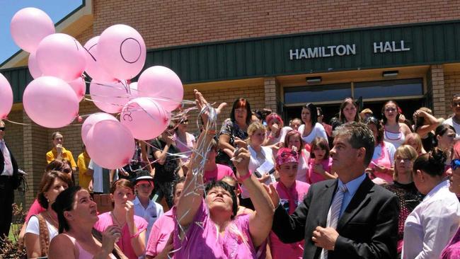 LOSS: Jackson Bradey's mother Tammy Bradey releases balloons for her dead son at his funeral. Picture: Craig  Warhurst