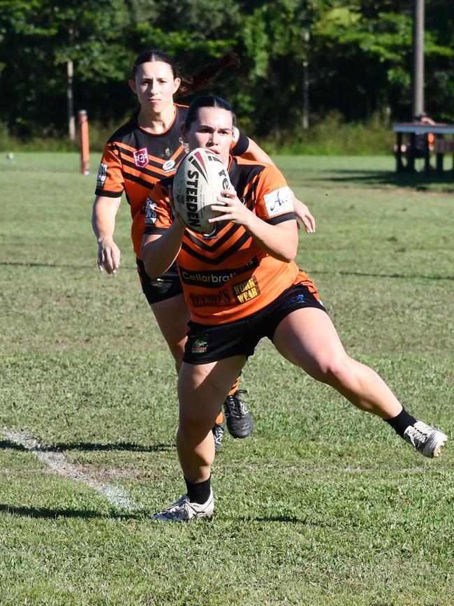 The Herbert River Crushers Women’s team drew 20-20 with Townsville Brothers in a hard-fought contest in Ingham on Saturday. Picture: Cameron Bates