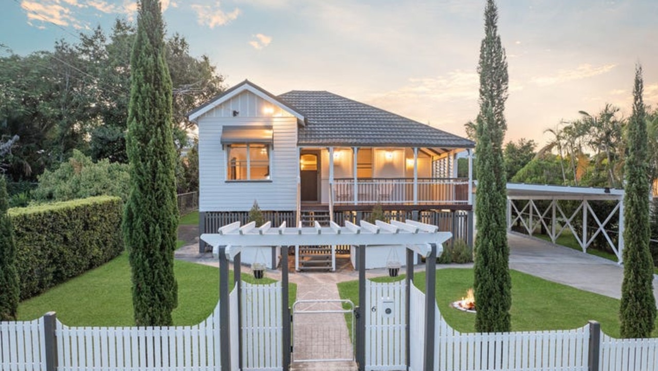 A three-bedroom house in Woodend sold for $970,000 after being listed between $1m and $1.1m