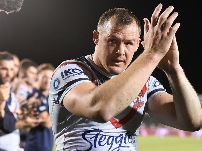 Josh Morris of the Roosters thanks fans as he leaves the field during the NRL Semi-Final match between Manly Sea Eagles and Sydney Roosters at BB Print Stadium on September 17, 2021 in Mackay, Australia. Picture: Matt Roberts