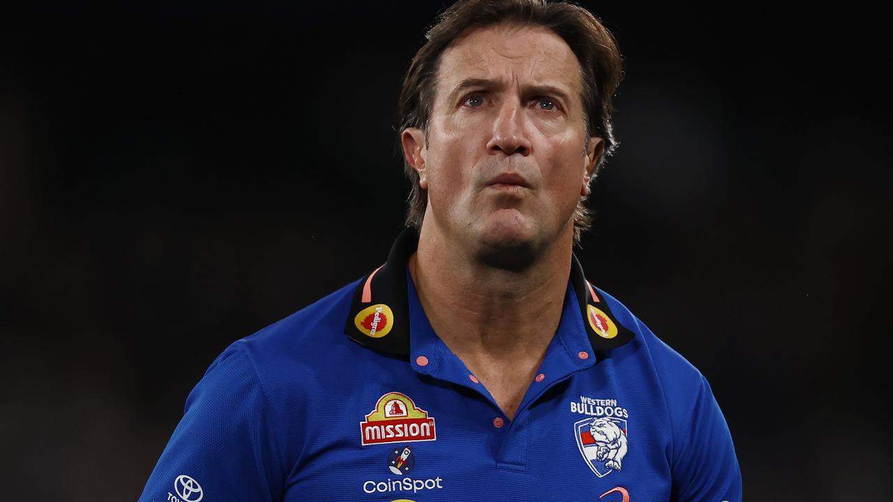 MELBOURNE – July 7: AFL. Luke Beveridge, Senior Coach of the Bulldogs at 3\\4 time during the round 17 AFL match between Western Bulldogs and Collingwood at Marvel Stadium on July 7, 2023. Photo by Michael Klein.