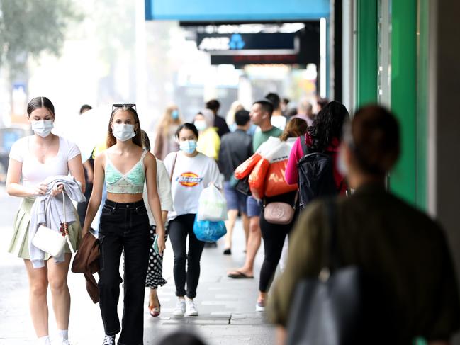 Sydneysiders are now asked to wear masks at a list of indoor places. Picture: Damian Shaw/NCA NewsWire