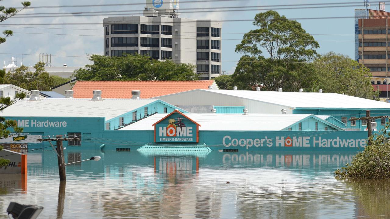 News Courier Mail 30.1.2013, Bundaberg Flood, Bundaberg still under water, looking north from George St. Photo Paul Beutel