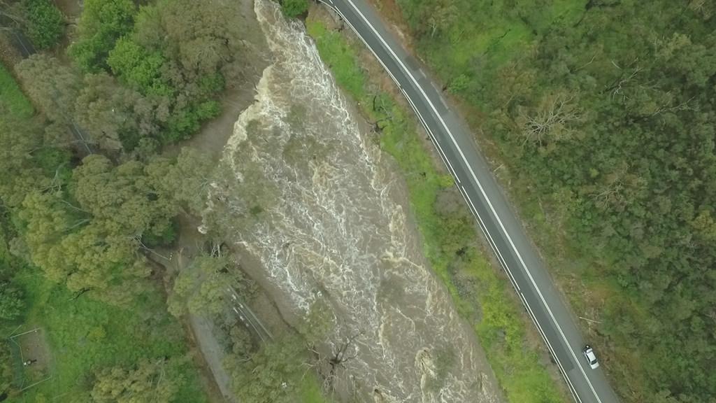 Amazing drone footage of Torrens River overflowing