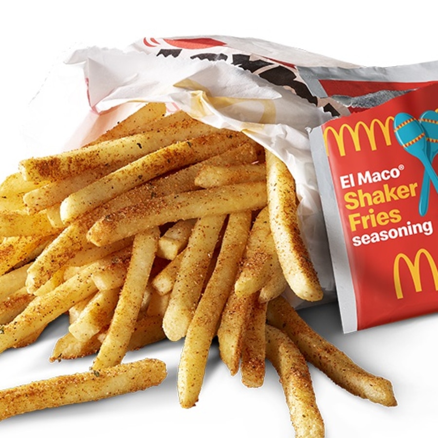 … and these Shaker Fries dusted with El Maco seasoning.