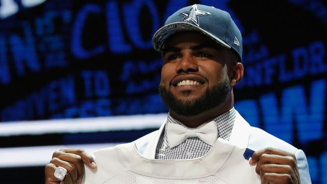 Cowboys rookie Ezekiel Elliott has the No. 1 selling jersey in the