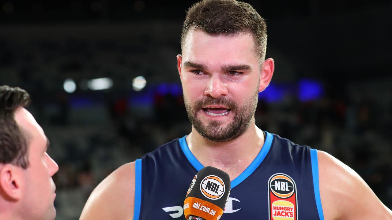 Nbl Player Isaac Humphries Comes Out As Gay To Melbourne United