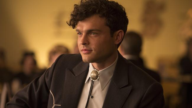 Alden Ehrenreich dumbs it up in Hail, Caesar!