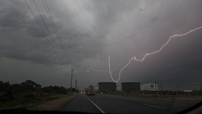 Thick clouds and Thunderstorms approaching Adelaide with predicted thunderstorms. Picture: Facebook/Harley Egel