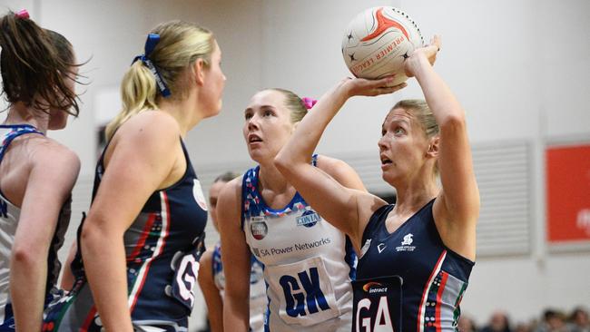 Paradiso in action against Contax this season. Picture: On the Ball Media/Netball SA